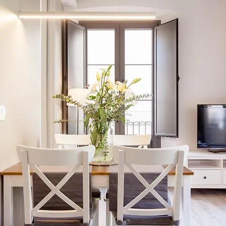 Luxury Bona Apartamento *